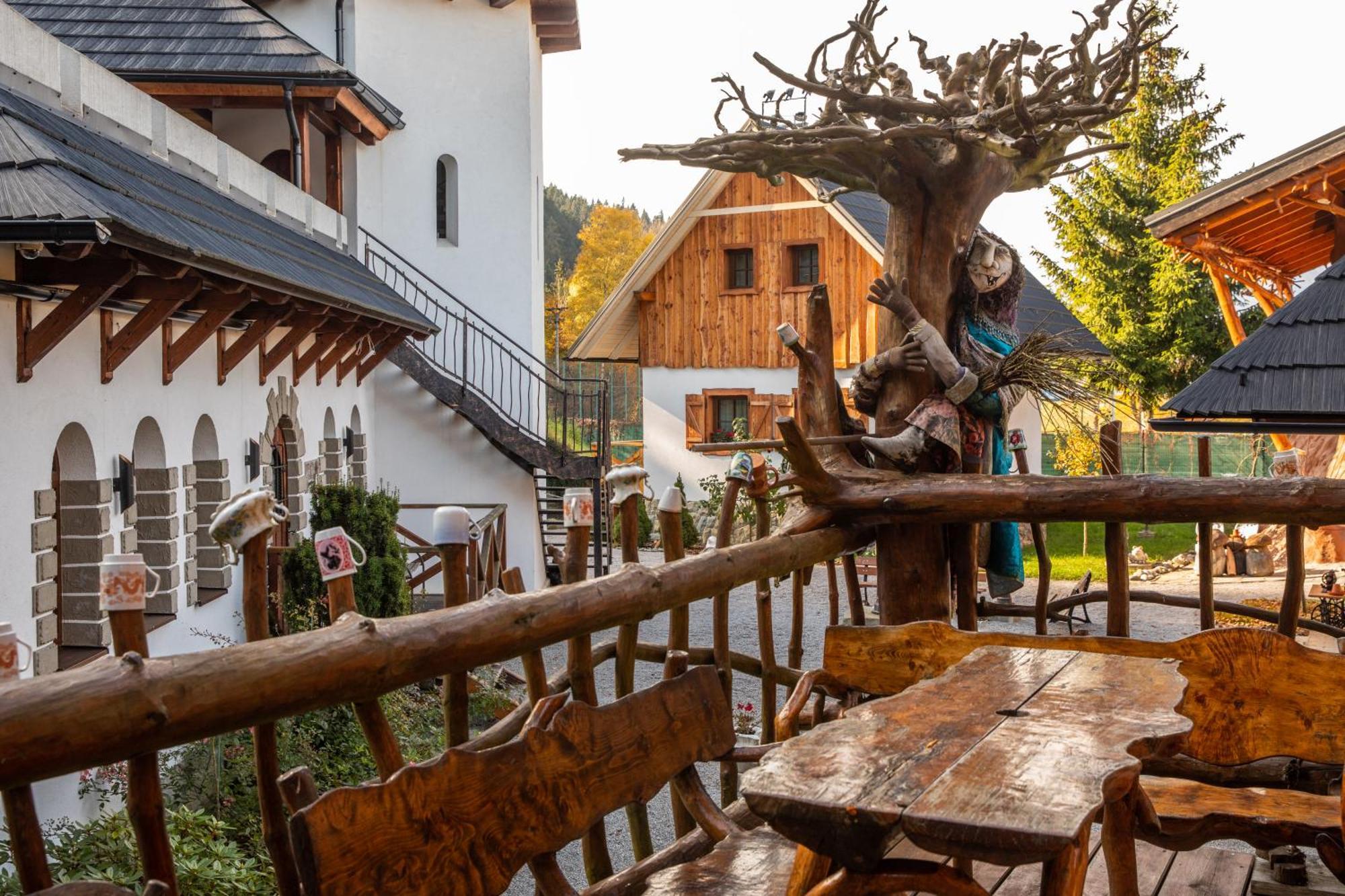 Rozpravkova Dedinka Villa Dolny Kubin Ngoại thất bức ảnh