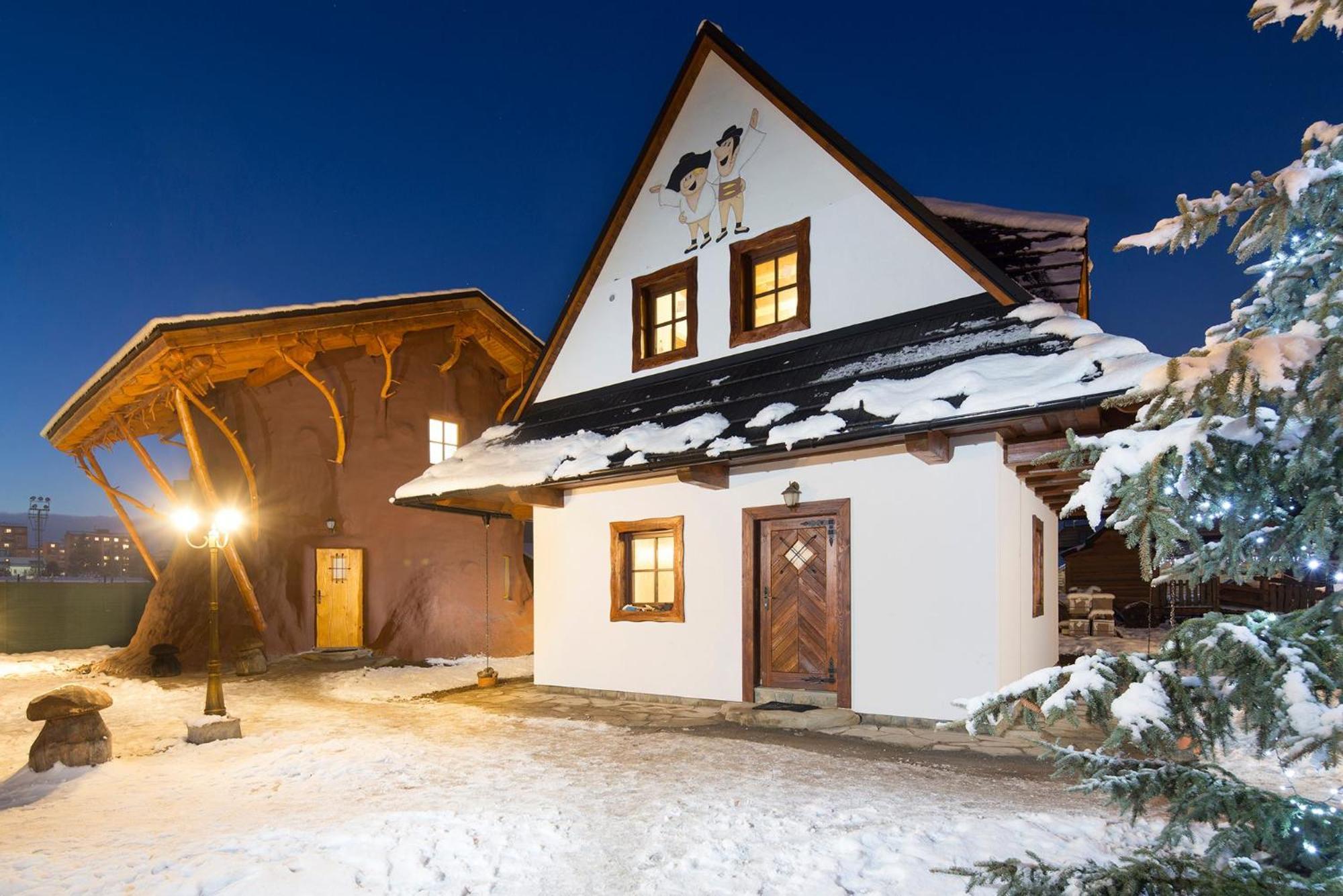 Rozpravkova Dedinka Villa Dolny Kubin Ngoại thất bức ảnh